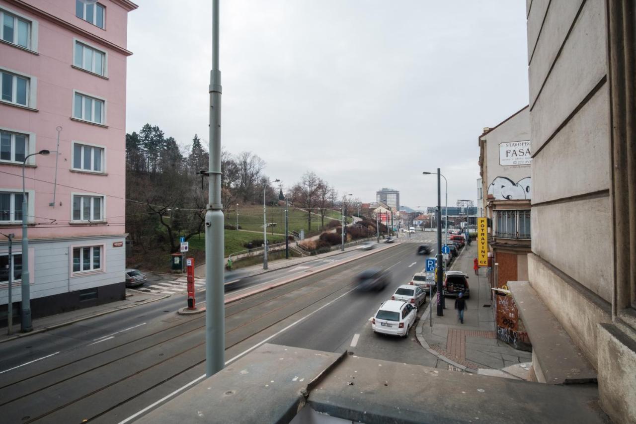 Apartamento Spacious In Karlin By Days